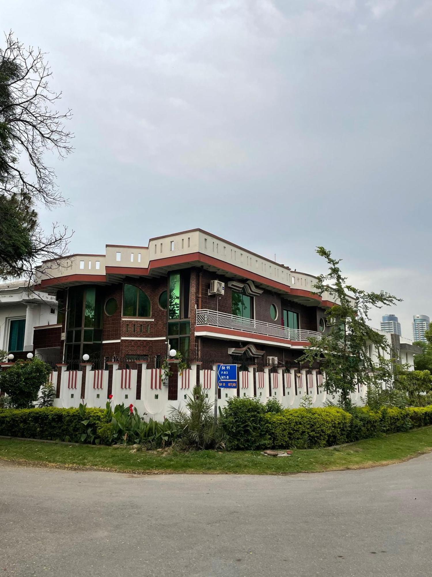 Executive Galaxy Guest House Islamabad Exterior foto